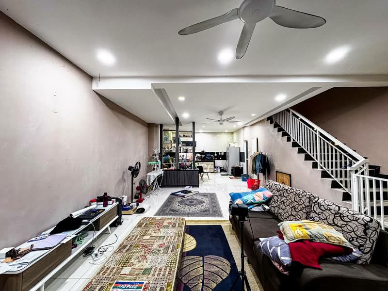 Rumah Teres 2 Tingkat untuk Dijual di Cyberjaya (Selangor) - Farhan Rafael - Living Room - PropertyGuru.com.my