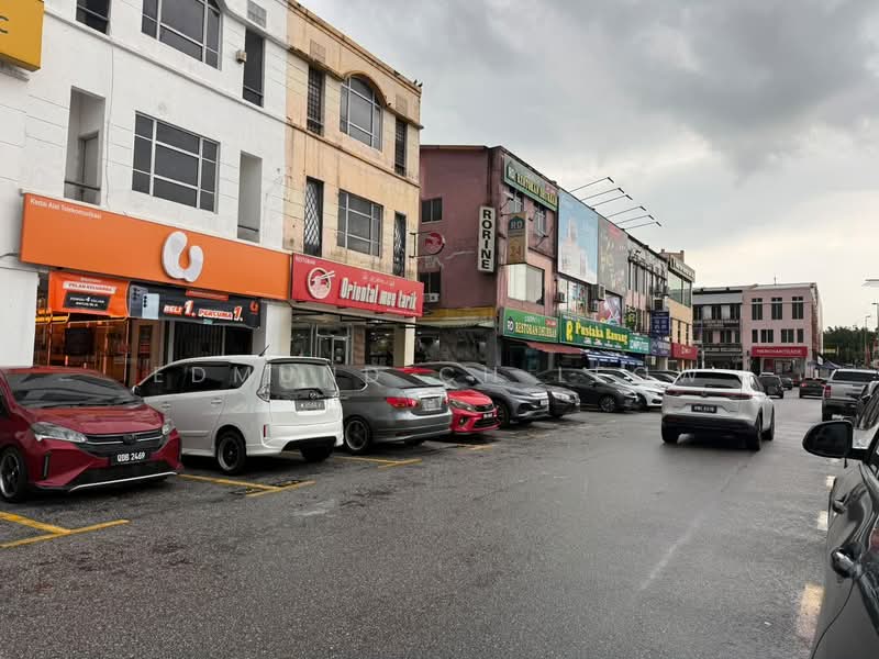 Shop / Office for Sale in Rawang (Selangor) - Edmund CH Leow - Exterior - PropertyGuru.com.my