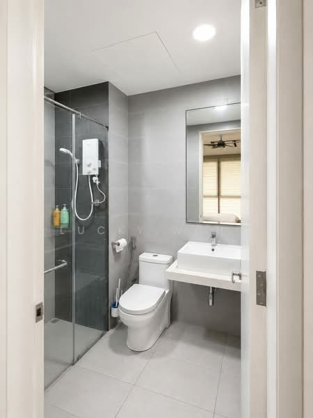 Servis Apartment untuk Disewa di The Clio 2 Residences - Lucky Wong - Bathroom - PropertyGuru.com.my