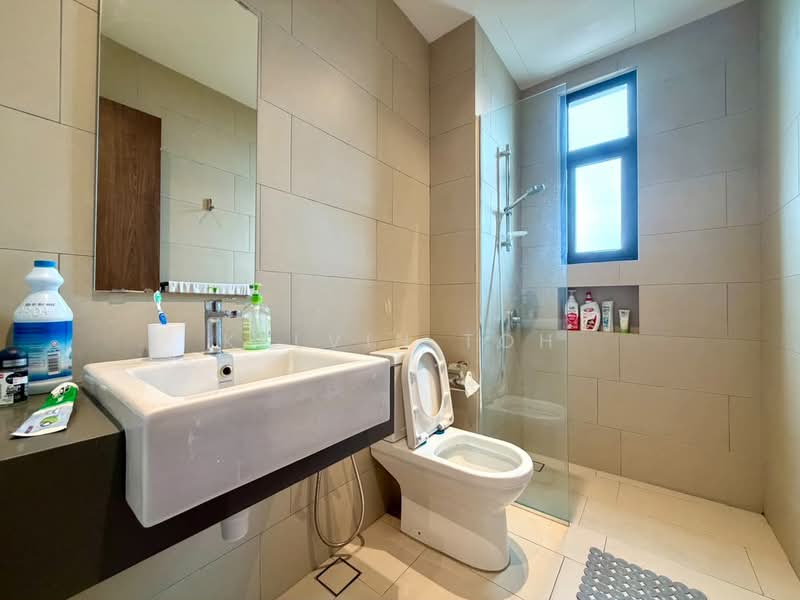 Kondominium untuk Disewa di Valencia Residence - Kelvin Toh - Bathroom - PropertyGuru.com.my