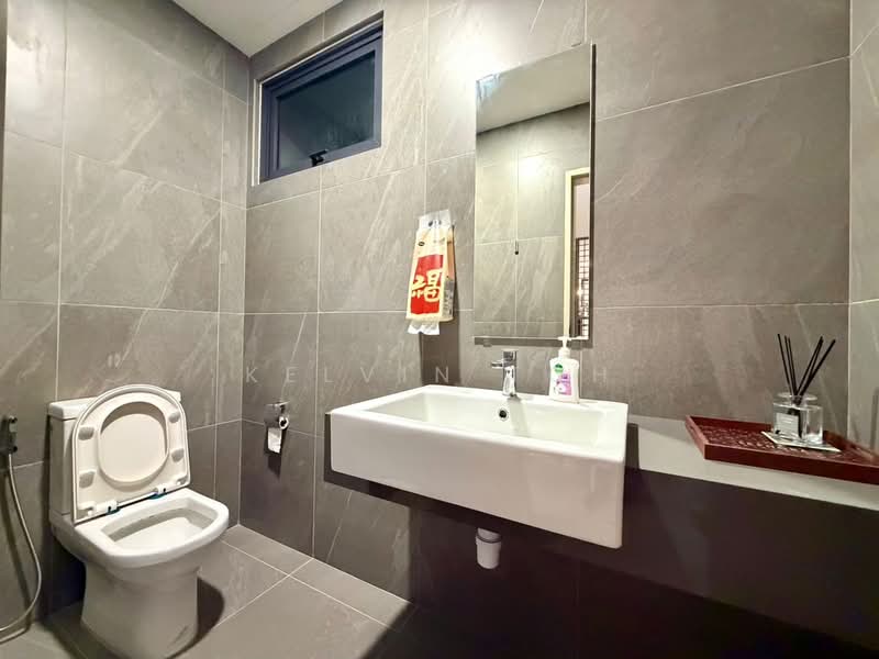 Kondominium untuk Disewa di Valencia Residence - Kelvin Toh - Bathroom - PropertyGuru.com.my