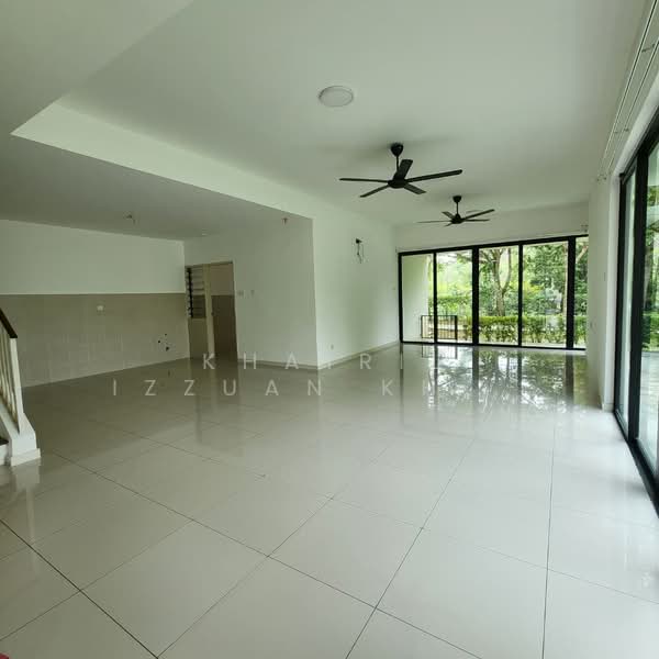 Townhouse for Rent in Shah Alam (Selangor) - Khairil Izzuan Khairuddin - Living Room - PropertyGuru.com.my