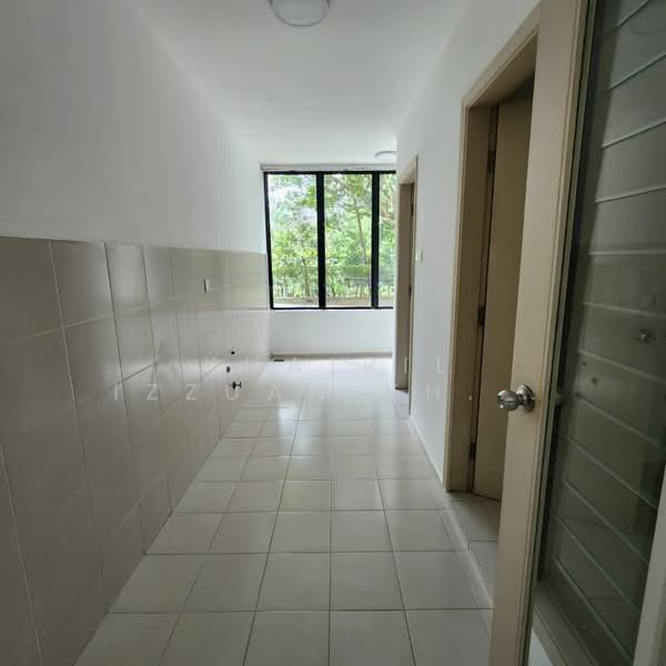Townhouse for Rent in Shah Alam (Selangor) - Khairil Izzuan Khairuddin - Corridor - PropertyGuru.com.my