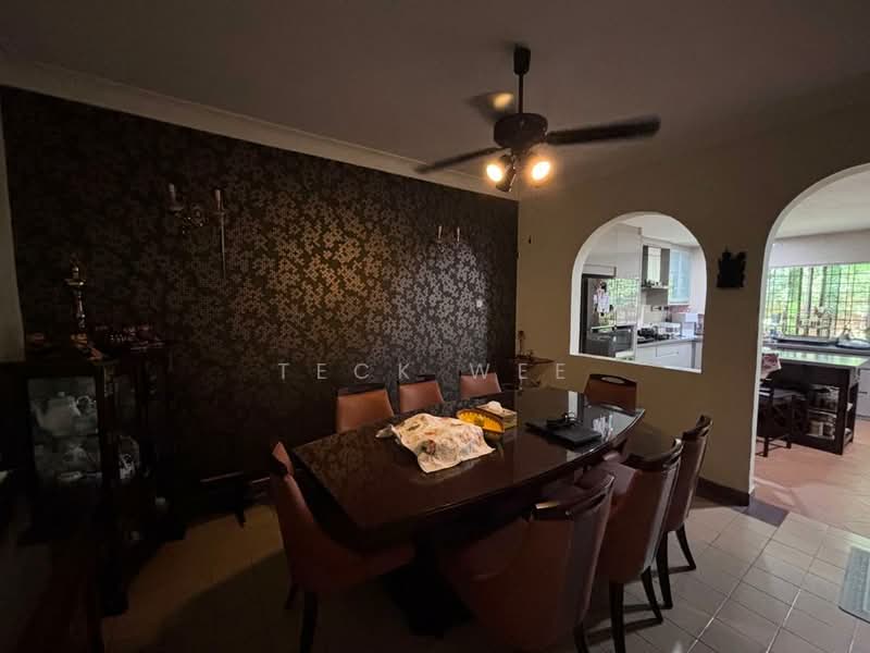 Rumah Teres 2 Tingkat untuk Dijual di Taman Melawati (Ulu Kelang) - Teck Wee - Dining Room - PropertyGuru.com.my