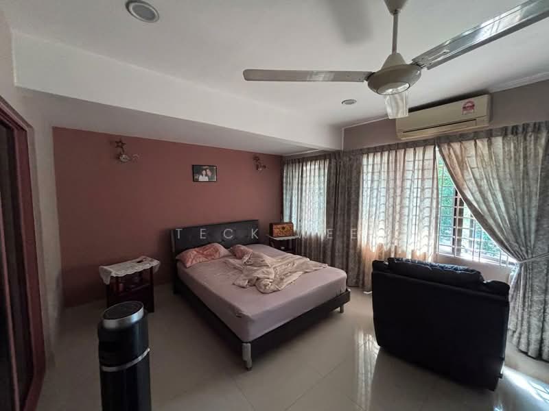 Rumah Teres 2 Tingkat untuk Dijual di Taman Melawati (Ulu Kelang) - Teck Wee - Bedroom - PropertyGuru.com.my