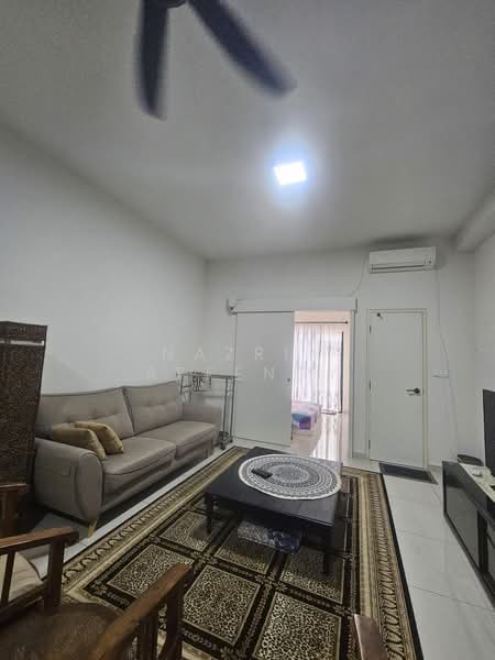 Servis Apartment untuk Disewa di Habitus @ City of Elmina - Nazrin Affendy - Living Room - PropertyGuru.com.my