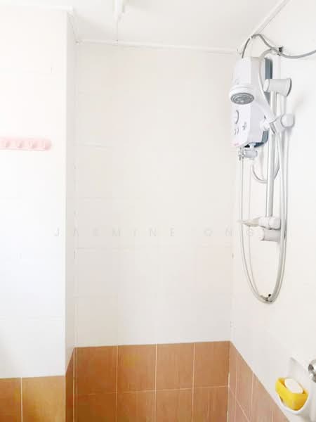 Pangsapuri untuk Dijual di Plaza Metro Prima - Jasmine Ong - Bathroom - PropertyGuru.com.my