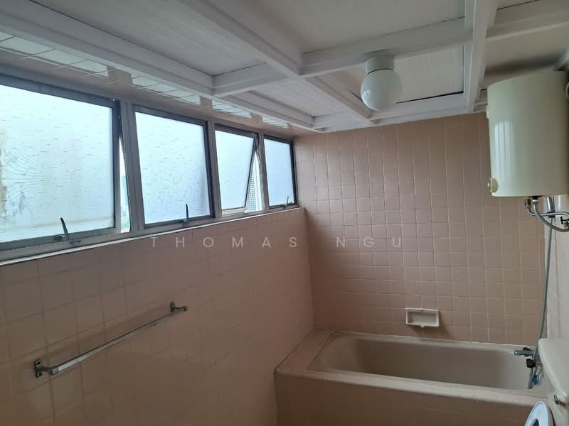 Kondominium untuk Dijual di Faber Ria - Thomas Ngu - Bathroom - PropertyGuru.com.my