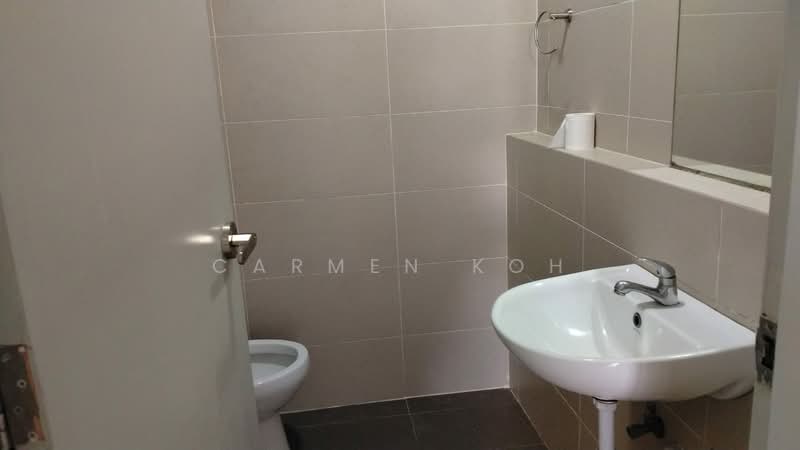 Service Residence for Sale at Glomac Centro Service Apartment - Carmen Koh - Bathroom - PropertyGuru.com.my