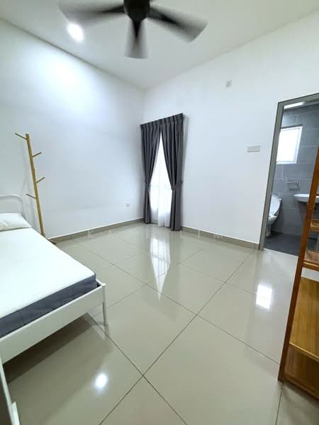 2-storey Terraced House for Sale in Masai (Johor) - Karl Lim - Bedroom - PropertyGuru.com.my