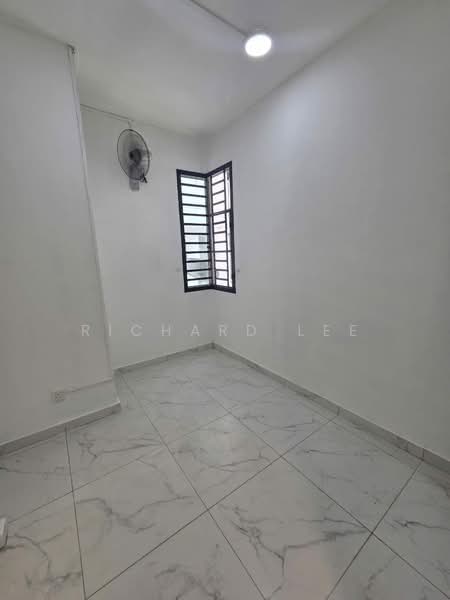 Servis Apartment untuk Dijual di Nusa Perdana Apartment - Richard Lee - Interior - PropertyGuru.com.my