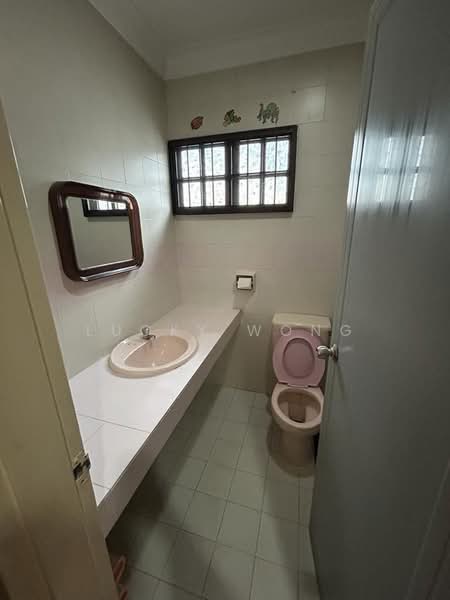 Rumah Berkembar untuk Disewa di Sungai Long (Bandar Sungai Long) - Lucky Wong - Bathroom - PropertyGuru.com.my