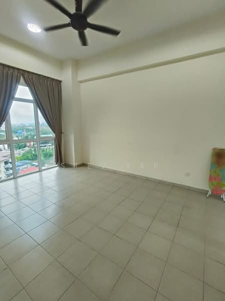 Kondominium untuk Dijual di Tropicana Landmark - Stev Yap - Living Room - PropertyGuru.com.my