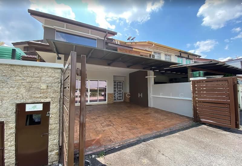 Rumah Teres 2 Tingkat untuk Disewa di Seri Kembangan (Selangor) - Helmut Schleich - Exterior - PropertyGuru.com.my