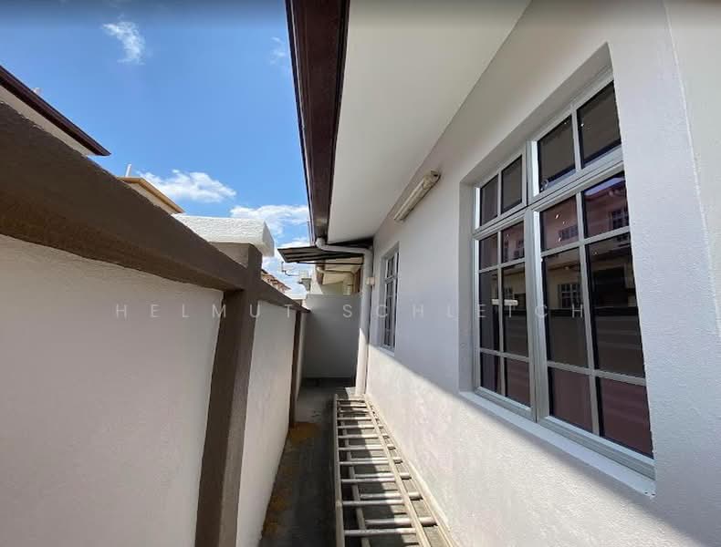 Rumah Teres 2 Tingkat untuk Disewa di Seri Kembangan (Selangor) - Helmut Schleich - Exterior - PropertyGuru.com.my