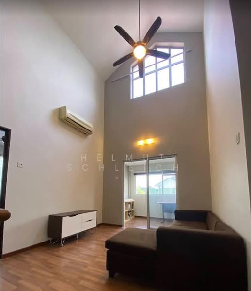 Rumah Teres 2 Tingkat untuk Disewa di Seri Kembangan (Selangor) - Helmut Schleich - Living Room - PropertyGuru.com.my