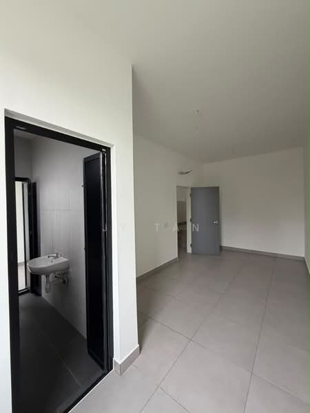 Rumah Teres 2 Tingkat untuk Dijual di Taman Eco Cascadia (Tebrau) - JY Tan - PropertyGuru.com.my