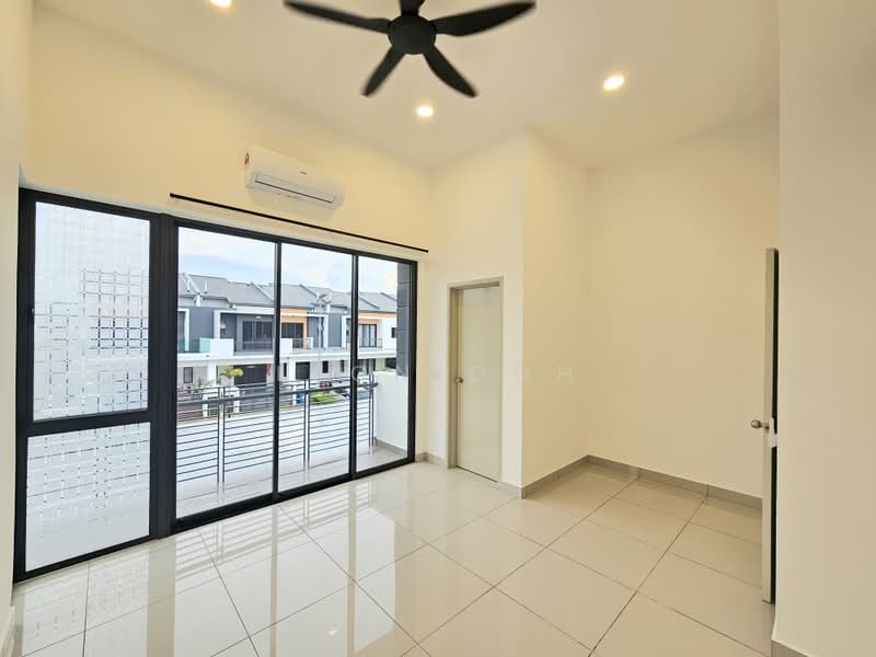 2-storey Terraced House for Rent in Telok Panglima Garang (Selangor) - Leon Goh - Balcony - PropertyGuru.com.my