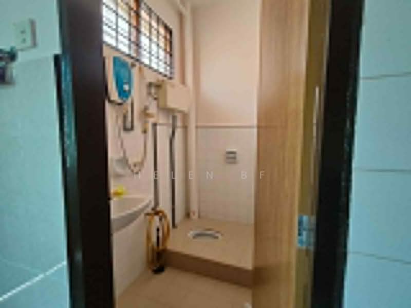 2-storey Terraced House for Sale in Bukit Katil (Melaka) - Helen BF - Bathroom - PropertyGuru.com.my