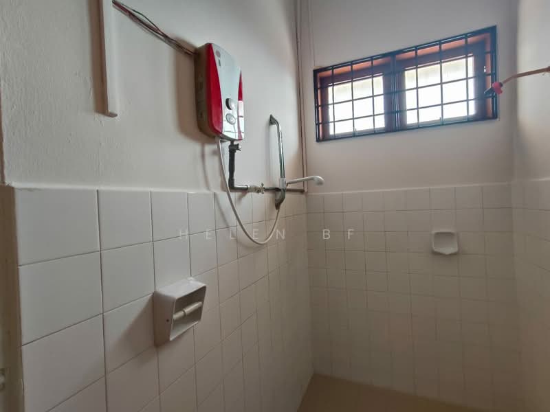 2-storey Terraced House for Sale in Bukit Katil (Melaka) - Helen BF - Bathroom - PropertyGuru.com.my