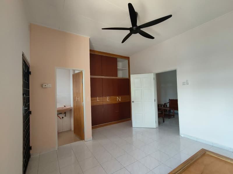 2-storey Terraced House for Sale in Bukit Katil (Melaka) - Helen BF - Living Room - PropertyGuru.com.my