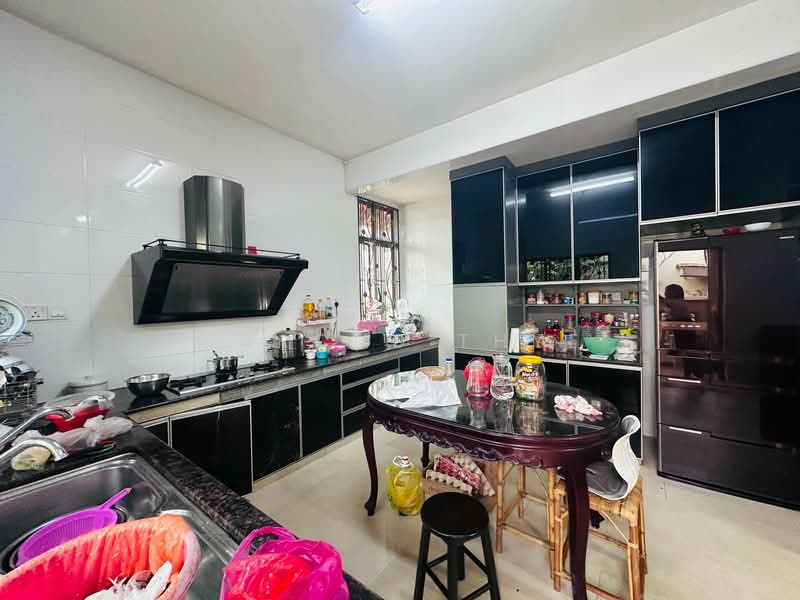 Semi-Detached House for Sale in Skudai (Johor) - Marcus Thye - Kitchen - PropertyGuru.com.my