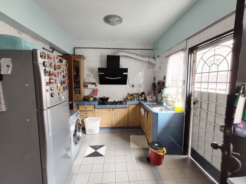 2-storey Terraced House for Sale in Taman Taming Jaya (Balakong) - Kelvin Ng - Kitchen - PropertyGuru.com.my