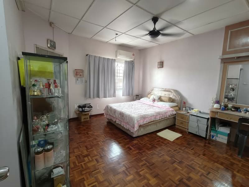 2-storey Terraced House for Sale in Taman Taming Jaya (Balakong) - Kelvin Ng - Bedroom - PropertyGuru.com.my