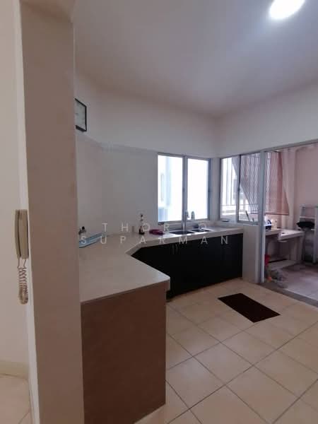 Condominium for Sale at Desa Putra - Thoriq Suparman - Kitchen - PropertyGuru.com.my