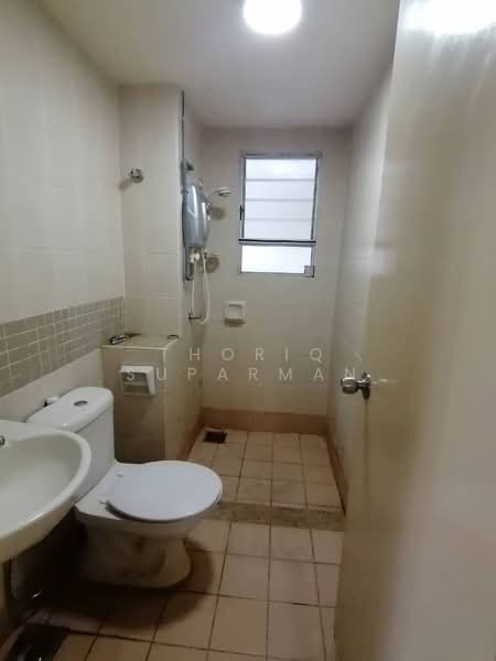 Condominium for Sale at Desa Putra - Thoriq Suparman - Bathroom - PropertyGuru.com.my