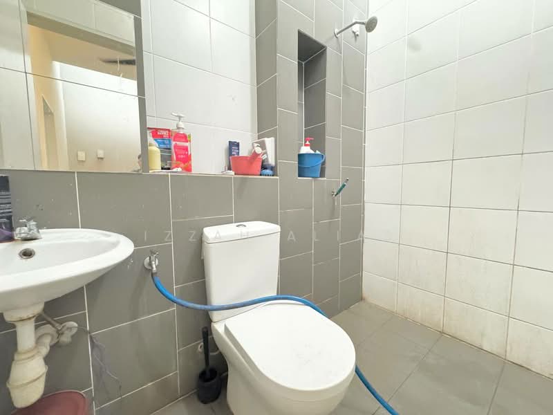2-storey Terraced House for Sale in Setia Alam (Selangor) - Izzah Alias - Bathroom - PropertyGuru.com.my