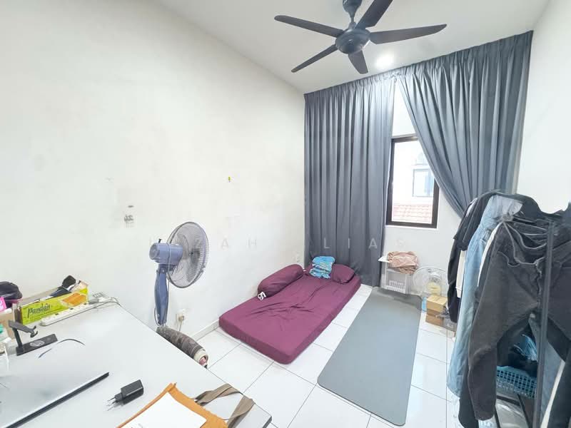 2-storey Terraced House for Sale in Setia Alam (Selangor) - Izzah Alias - Bedroom - PropertyGuru.com.my