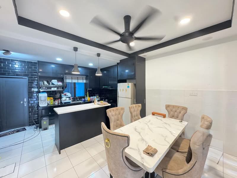 2-storey Terraced House for Sale in Setia Alam (Selangor) - Izzah Alias - Kitchen - PropertyGuru.com.my