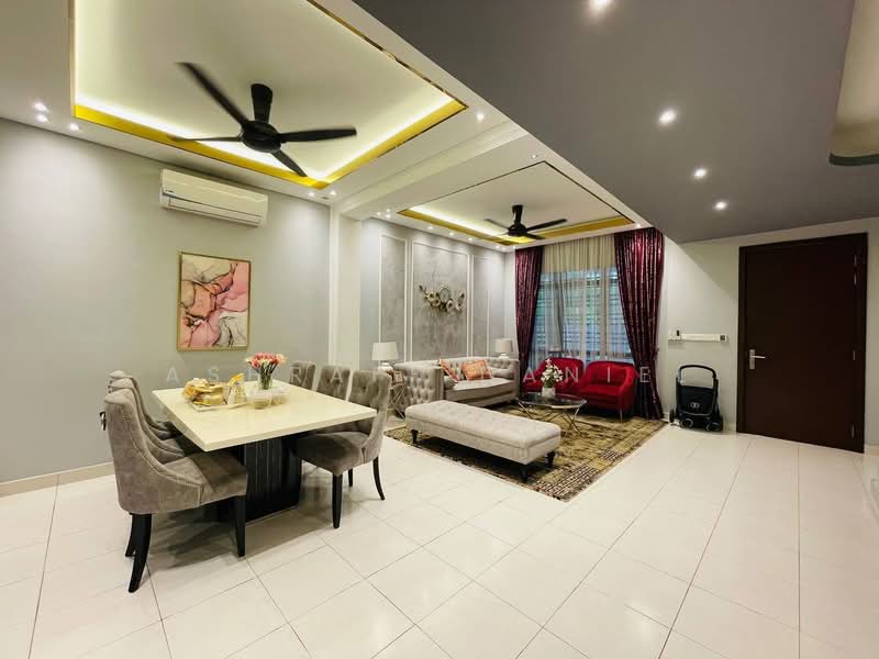 2-storey Terraced House for Sale in Rawang (Selangor) - Ashraff Daniel - Living Room - PropertyGuru.com.my