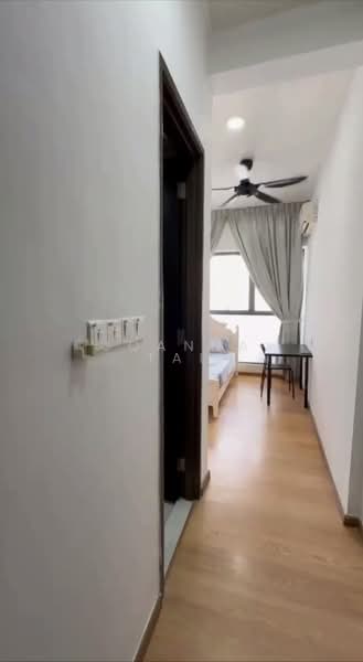 Kondominium untuk Disewa di Lovell @ Country Garden Danga Bay - Joanna Tai - Corridor - PropertyGuru.com.my