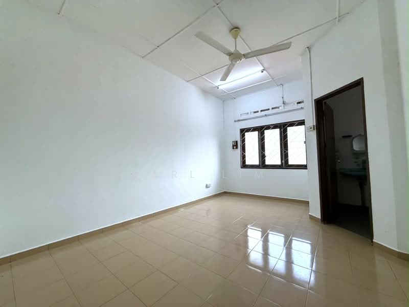 2-storey Terraced House for Sale in Taman Suria (Johor Bahru) - Karl Lim - Interior - PropertyGuru.com.my