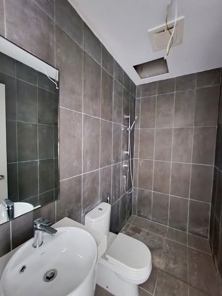 Kondominium untuk Dijual di Mahogany Residences - AK TAY - Bathroom - PropertyGuru.com.my
