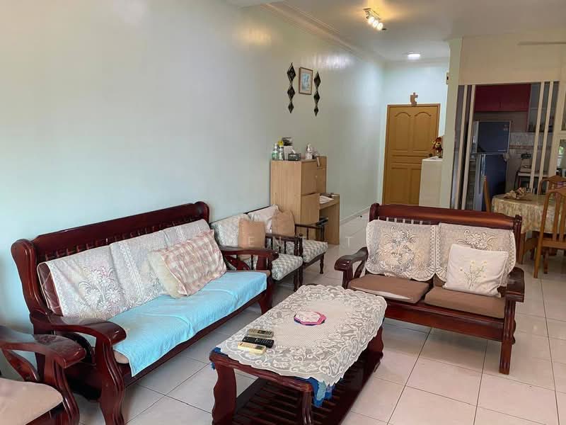 Pangsapuri untuk Disewa di Perling Apartment - Vincent Tea - Living Room - PropertyGuru.com.my