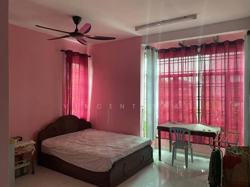 Pangsapuri untuk Disewa di Perling Apartment - Vincent Tea - Bedroom - PropertyGuru.com.my