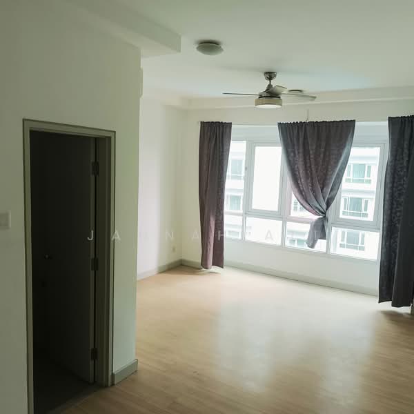 Kediaman Servis untuk Dijual di V Residence 3 @ Sunway Velocity - Jannah Ali - Master bedroom - PropertyGuru.com.my
