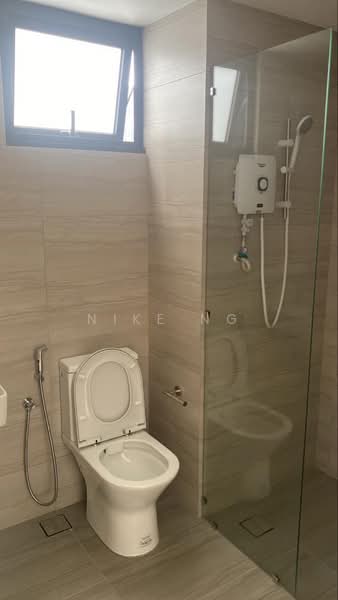 Servis Apartment untuk Disewa di BeCentral @ i-City - Nike Ng - Bathroom - PropertyGuru.com.my