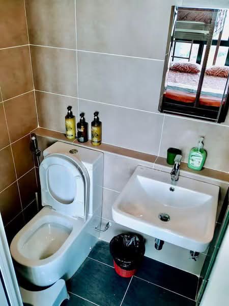 Servis Apartment untuk Disewa di D'Pristine - Eva Siow - Bathroom - PropertyGuru.com.my