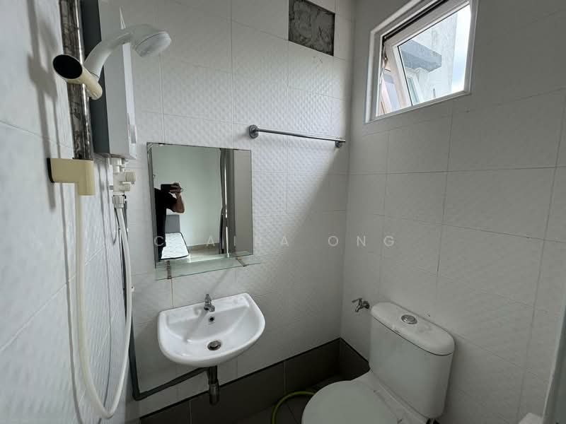 Servis Apartment untuk Dijual di Seasons Amara Larkin - Claira Ong - Bathroom - PropertyGuru.com.my