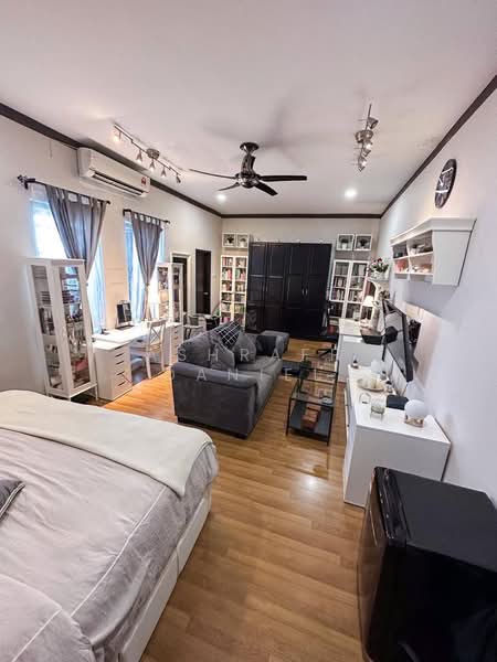 Bungalow House untuk Dijual di Anggun 2 Residence (Rawang) - Ashraff Daniel - Bedroom - PropertyGuru.com.my