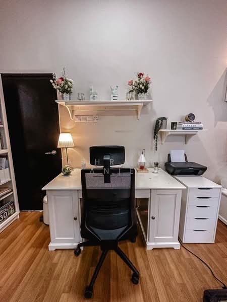 Bungalow House untuk Dijual di Anggun 2 Residence (Rawang) - Ashraff Daniel - Study - PropertyGuru.com.my