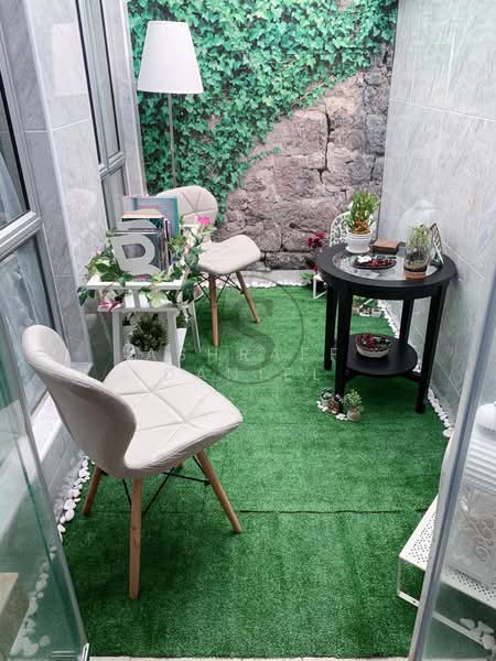 Bungalow House untuk Dijual di Anggun 2 Residence (Rawang) - Ashraff Daniel - Balcony - PropertyGuru.com.my