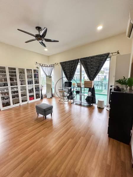 Bungalow House untuk Dijual di Anggun 2 Residence (Rawang) - Ashraff Daniel - Study - PropertyGuru.com.my