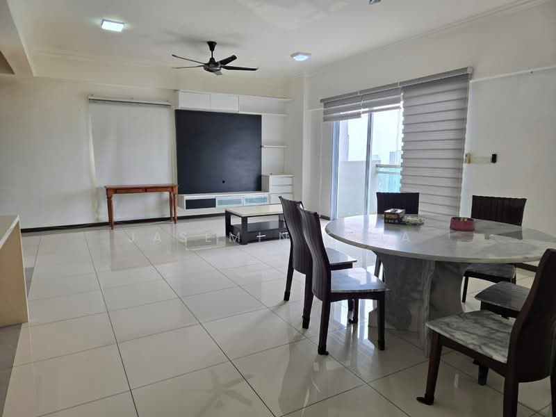 Kondominium untuk Dijual di Villa Orkid - Jasemin Chia - Living Room - PropertyGuru.com.my