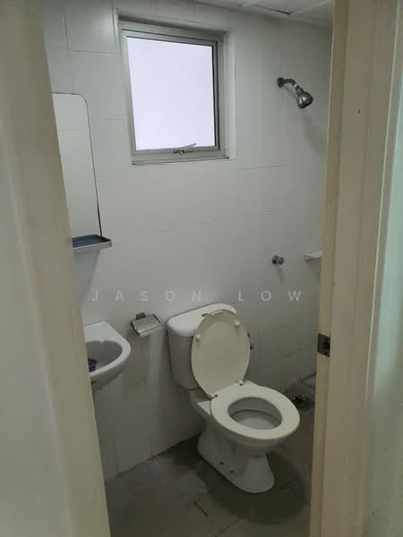 Kondominium untuk Disewa di Casa Indah 2 - Jason Low - Bathroom - PropertyGuru.com.my