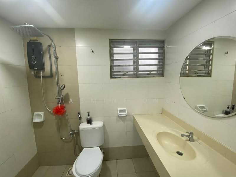 2.5-storey Terraced House for Sale in Laman Rimbunan (Kepong) - Jasmine Ong - Bathroom - PropertyGuru.com.my